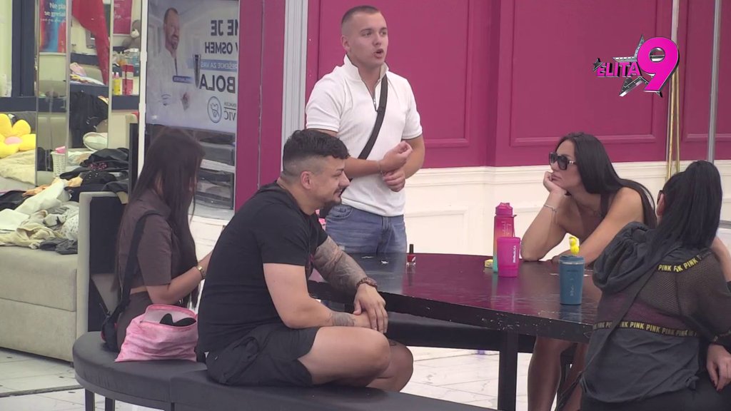 Ako ima odnose sa ocem njenog deteta, onda je nula prijatelj: Terza se zakleo da nije bio intiman sa Jovanom, ona završila na stubu srama! (VIDEO)