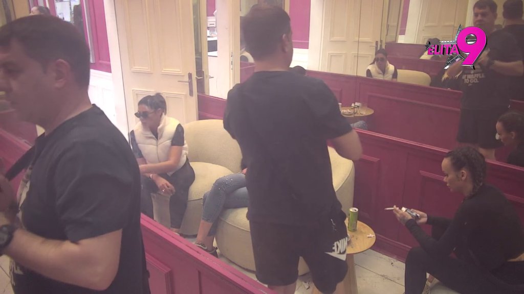 ON TEBE UNESREĆUJE: Ivan ne prestaje da se sladi krahu vete Teodore i Bebice! Raspalio rafal po Macanoviću! (VIDEO)