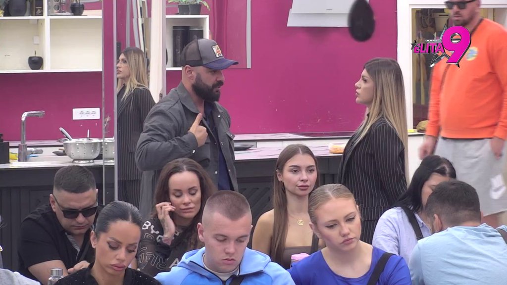 Neću više da ćutim: Aneli poručila adminki da zna šta da radi, Luka podivljao! (VIDEO)