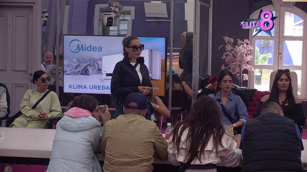 Moj brak se raspao zbog društvene mreže: Aneli progovorila o paklu koji je prošla zbog ljubomore, na ivci novog raskida sa Lukom zbog Sandre! (VIDEO)