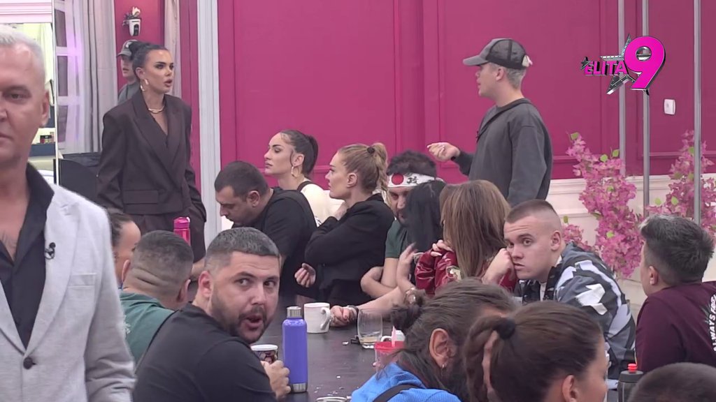 Šok preokret: Anita pere Anđela od sopstvenih optužbi, pa priznala da očekuje da je ponovo izvede na pravi put! (VIDEO)