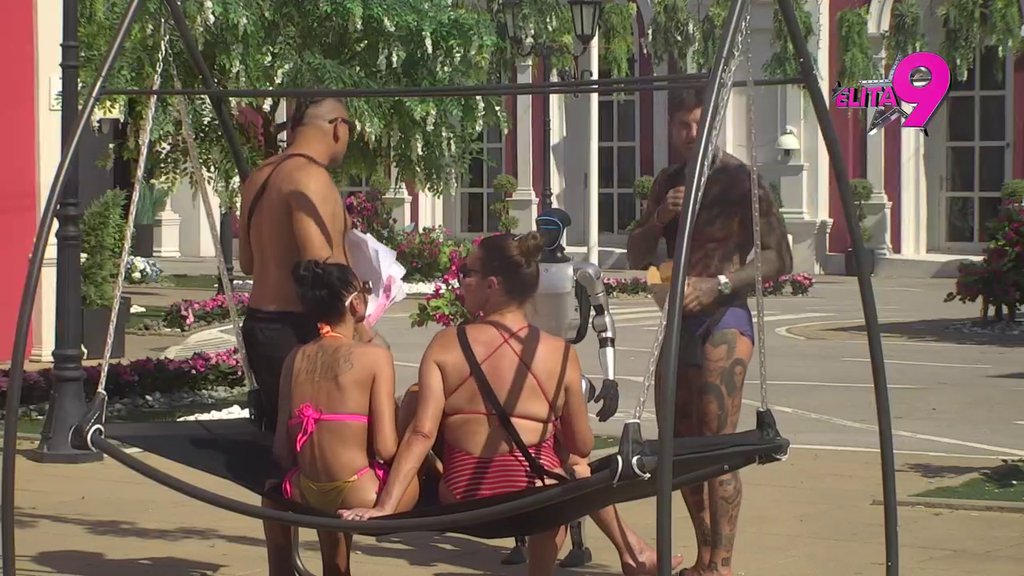 AFTER EKIPA NA UDARU: Bora ogorčen zbog cimerki koje su odjurile s povoda, Vanja na meti zbog moralisanja! (VIDEO)