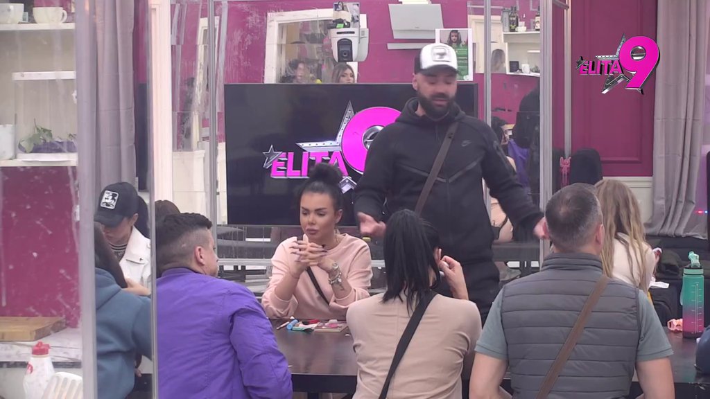 Njima nema pomoći, ona ih kanali: Anita na stubu srama nakon što je UHVAĆENA U LAŽI, Luka je demantovao za sve, a Asmin i Janjuš joj očitali lekiciju (VIDEO)