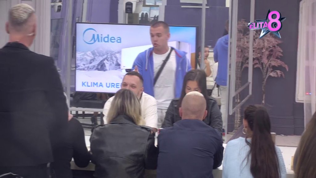 On od nje pravi DEGENERIKA: Dača skočio kao oparen i zauzeo Anđelinu stranu, Gastoz joj se obratio: Pokaži drugima da imaš stav i odvoji se od mene! (VIDEO)