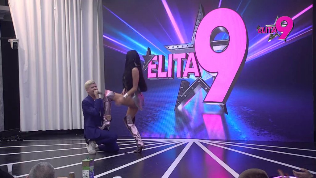 Ne prestaje da iznenađuje! Uroš postao novi Čola, pa zajedno sa Majom usijao atmosferu, vrele scene došle kao šlag na tortu (VIDEO)