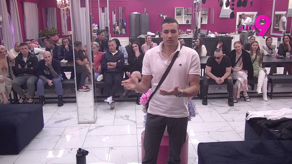 Ne želim da budem njena nova žrtva: Murat nasmejao sve takmičare, pa Saru Stojanović otpisao za sva vremena! (VIDEO)