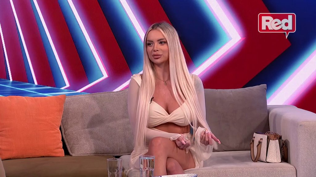 ALARM TE IZBEZUMI USRED NOĆI! Anja Todorović otkrila detalje drame u Dubaiju: Kad telefon zapišti sledi HITNA EVAKUACIJA, umalo sam završila u zatvoru! (VIDEO)