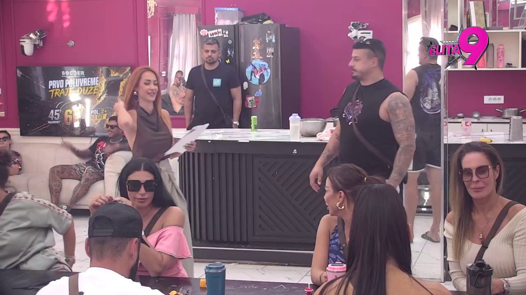 CAR ME BOLJE POZNAJE: Maja opet veliča Filipa dok je u odnosu sa Asminom, učesnici ih ismevaju zbog njenog ljubomorisanja! (VIDEO)