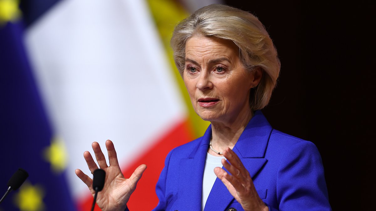 NEMA POPUŠTANJA TEHERANU! Fon der Lajen jasna: Prerano je za ukidanje sankcija Iranu, prvo moramo da vidimo OVO!