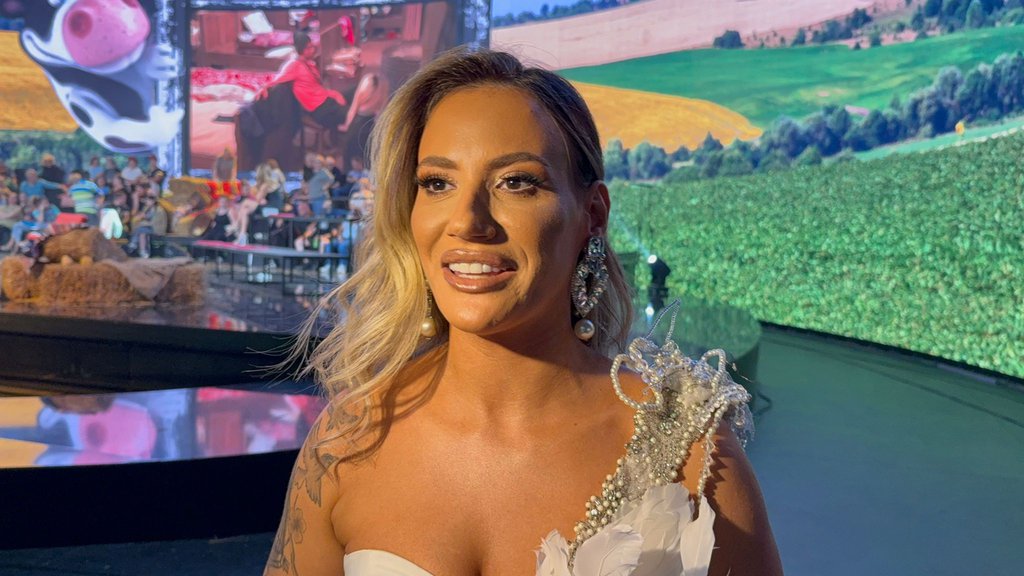 Oglasila se Kristina nakon glasina da su ona i Kristijan lažirali razvod: Svima poručila samo JEDNO