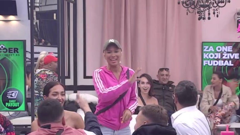 ONA JE SKANDAL 'ELITE'! NEĆU DA OTKRIJEM KO JOJ SE SVIĐA! Evo kako je ukućanin komentarisao svoju cimerku (VIDEO)