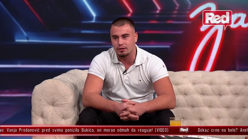 Isponižavala je sebe: Viktor Gagić stavio Aneli na stub srama zbog odnosa sa Đukićem, smatra da se zakucala za samo dno: On je utorkom spavao sa pola Bele kuće... (VIDEO)