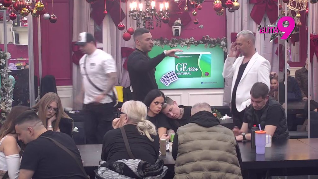 Razočarala me, završili smo zauvek: Mina Vrbaški hladna kao led zbog izdaje Anđela, ovim potezom dokazala da joj je Anita najbitnija! (VIDEO)