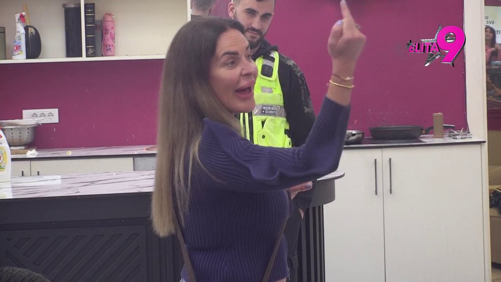 Žestok haos u Eliti: Kačavenda zasukala rukave i brutalno zaratila sa Janjušem, prozivke pljušte kao lude! (VIDEO)