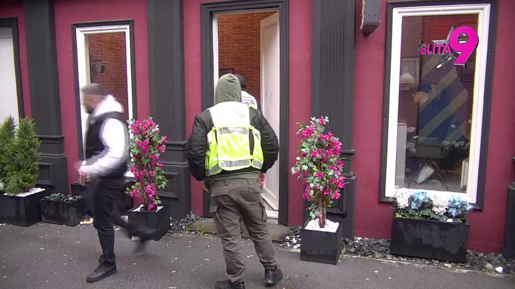 Srušila mu svakog sneška! Maja kao nikad do sad isponižavala Asmina, on izleteo iz radija poput razjarenog bika: Leo, sedi tamo! (VIDEO)