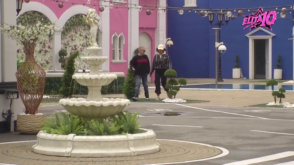 Ohladio me prvo veče, nije mi dao da budem u krevetu s njim! Laura priznala zašto je PONIZILA Karića odmah po ulasku (VIDEO)