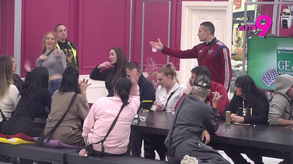 ONA JE VELIKI MANIPULATOR: Zorica Marković osula drvlje i kamenje po Miljani, osvrnula se na mračnu stranu njene ličnosti! (VIDEO)