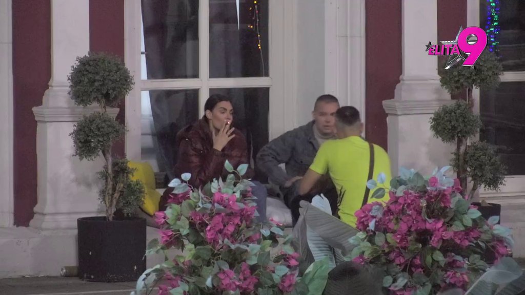 BLAM ME JE JER SE DERE NA MENE: Mini PREKIPELO zbog Viktorovog ponašanja, ne zna kako da pronađe rešenje! (VIDEO)