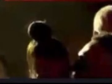 ŠTA LI ĆE ANĐELA REĆI NA OVO?! Gastoz uhvaćen u izlasku sa bivšom devojkom, pali poljupci?! (FOTO)