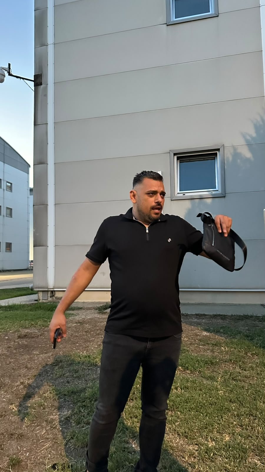 Kontaktirao ga sveštenik zbog razvoda sa Milicom Kemez! Bora Santana izgladio odnose sa Anastasijinom porodicom, izgleda da od TUŽBI nema ništa! (VIDEO)