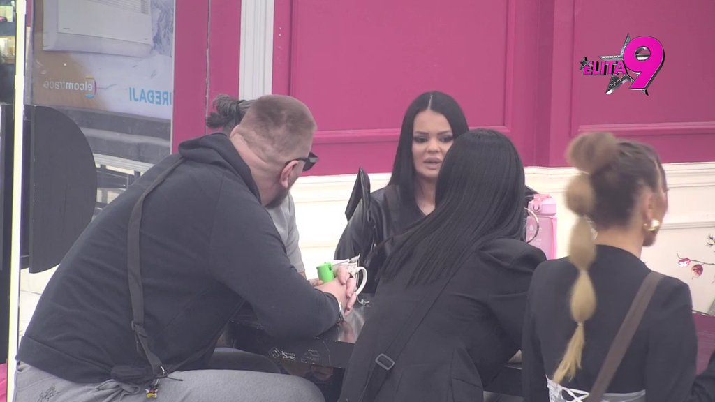 Pršte peckanja na sve strane! Jovana pevačica stavila Janjušu do znanja da je ispratila sve, pa ga nazvala DRVOSEČOM (VIDEO)