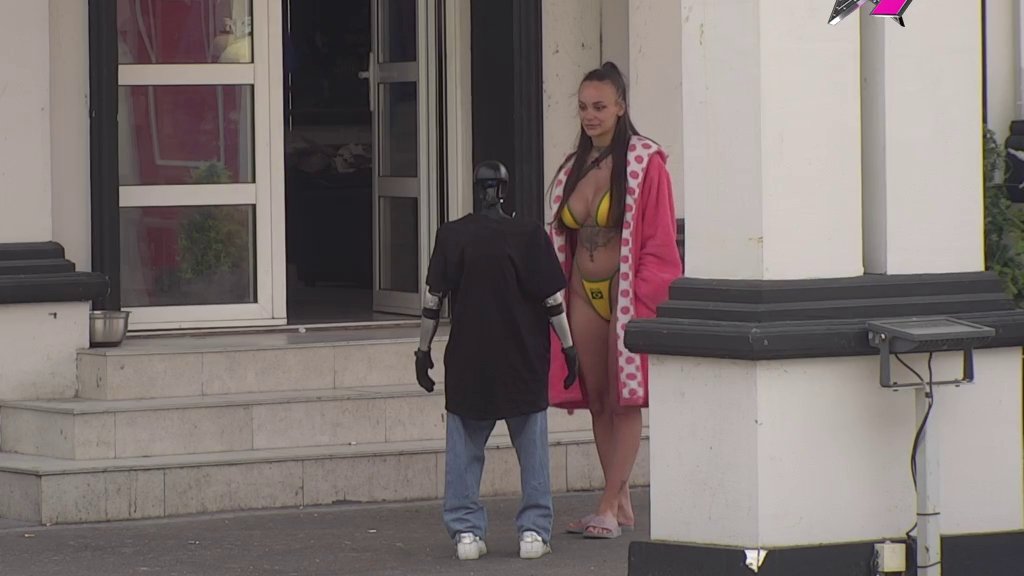 SEĆAM SE... Teodora priznala Toši da se provela na žurki kao nikad do sada, a celo veče igrala sa Filipom (VIDEO)