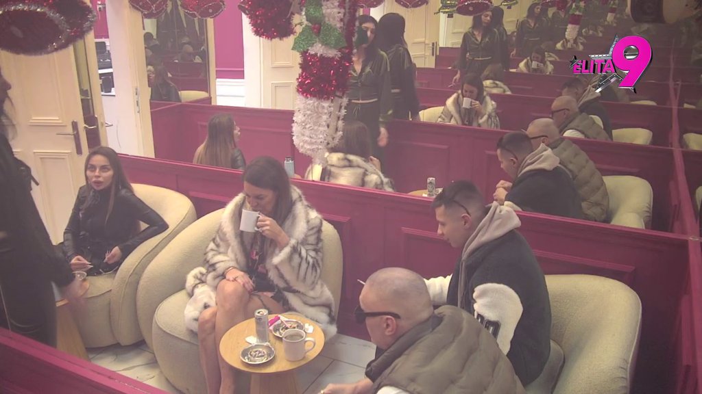 ONA JE GLUPA, LUKA ĆE JOJ REĆI KAKO DA DELI BUDŽET! Kačavenda urniše Aneli, spočitava joj ulogu vođe, a evo šta planira da radi sa Janjušem u izolaciji! (VIDEO)