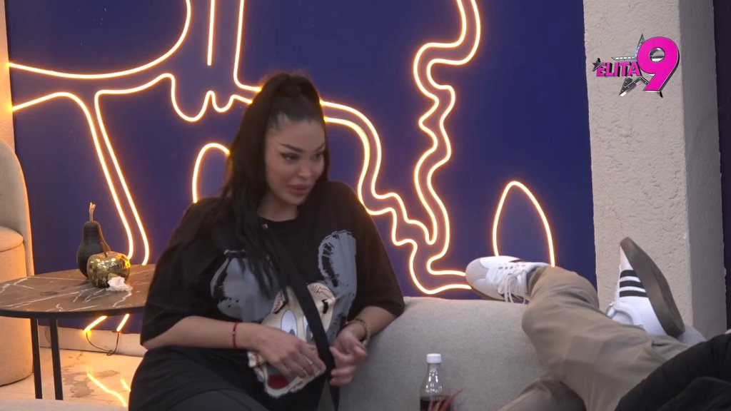 Povraća mi se od intimnih odnosa sa tobom, fuj! Maja i Asmin dotkali dno, priznali da su u vezu u inat Staniji, ona se ponizila kao nikad (VIDEO)