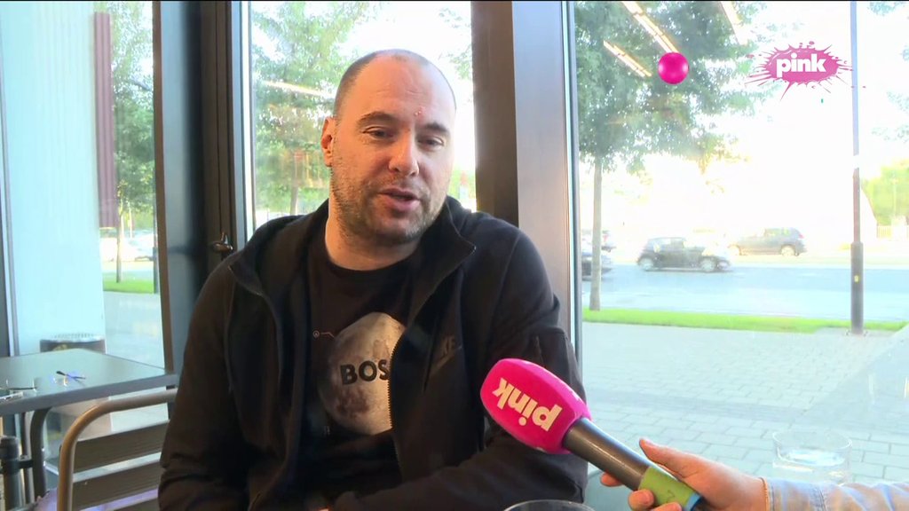 OTVORIĆU PANDORINU KUTIJU O NJOJ! Zvezdan Slavić brutalno o Anđeli Đuričić: Gledaće mi u patike ako uđem, i ona i Car!