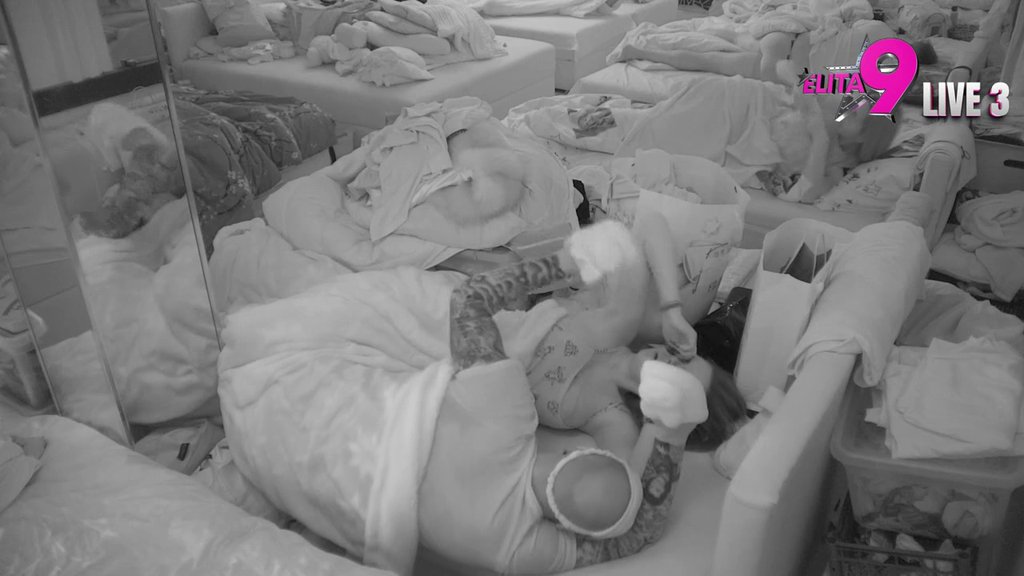 Više ne može očima da ga gleda? Anita priznala Luki da sumnja u njegove emocije, ne želi ni da ga dodirne! (VIDEO)