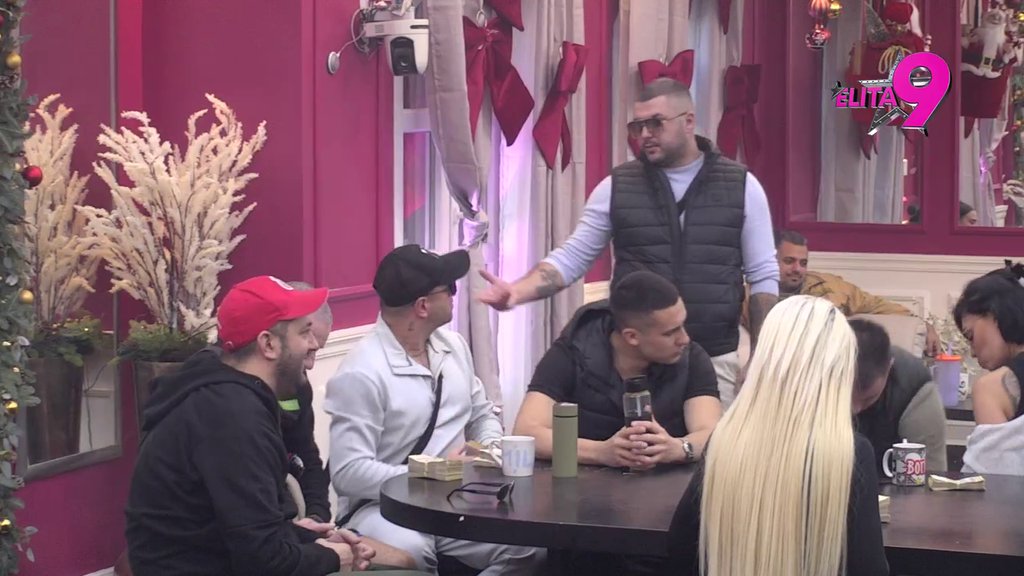 Ove rijaliti kraljice treba da se ugledaju na tebe: Alibaba preko Sofije zadao žestok udarac Maji Marinković! (VIDEO)