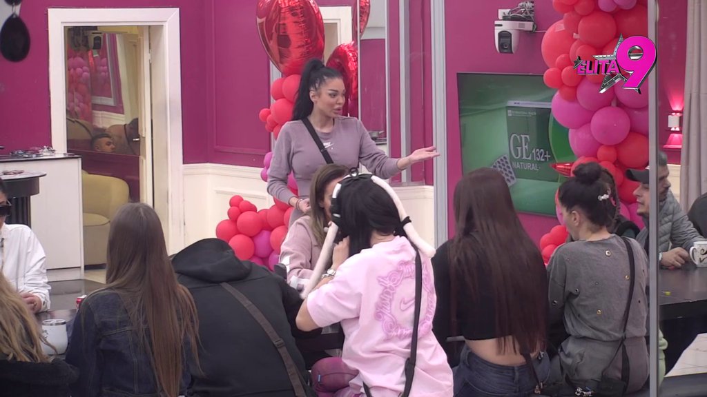 BESNA KAO RIS: Maja kipti poput ekspres lonca jer je Asmin komentarisao njen se*sualni odnos sa Filipom! (VIDEO)