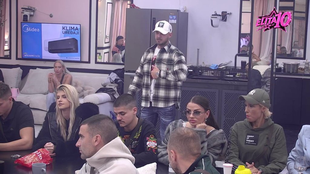 Reci zašto te je majka razdvajala od oca: Pljušte jezive optužbe između Marka i Sanje, šok i neverica! (VIDEO)