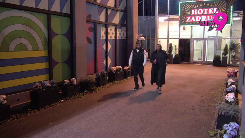 Hoće da crknu jer šetamo: Alibaba izgasirao Anitu kao nikad do sada, udeljuje joj komplimente kao lud! (VIDEO)