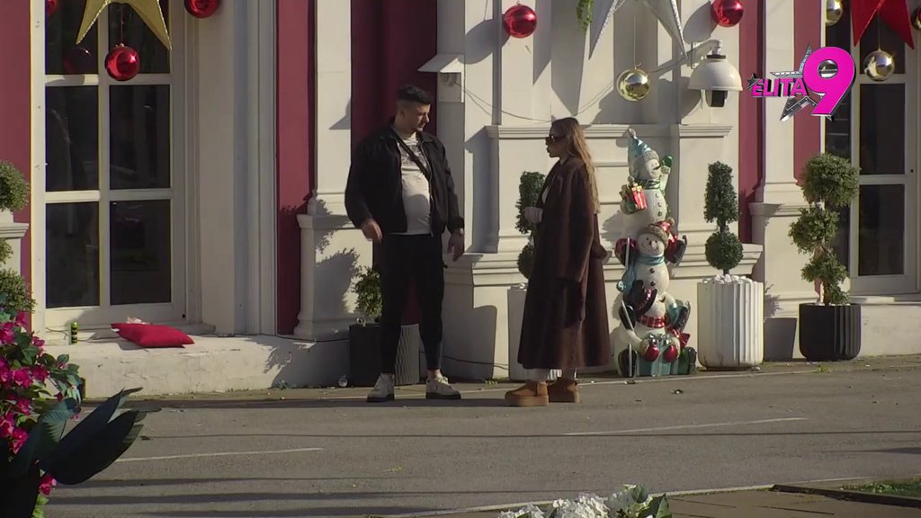 LETI PERJE: Uroš ubacio vređalicu u petu brzinu, pa slasno opleo po Sofiji: ZLOBNA SI I POHLEPNA! (VIDEO)