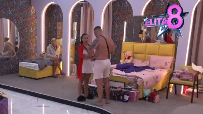 Njoj je tvoj otac na prvom mestu, ne ti: Sanja počela da ubeđuje Marka da ga rođena majka ne voli, tražila od njega da mu ona bude na prvom mestu! (VIDEO)