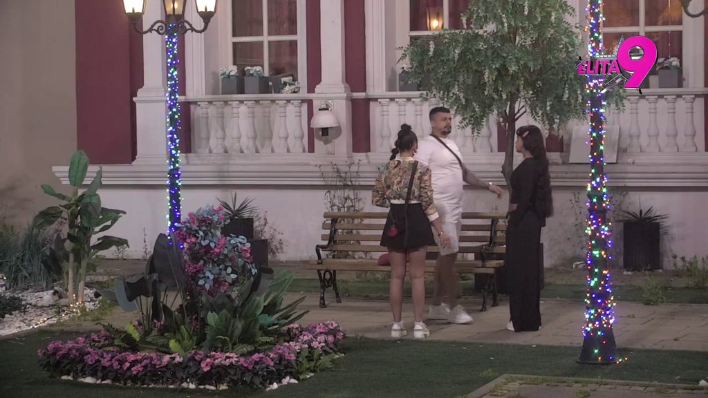 Sofija, Terza i Stanija udružili snage, iskomentarisali pola Bele kuće: Ona i Ivan Marinković su dve iste osobe!  (VIDEO)