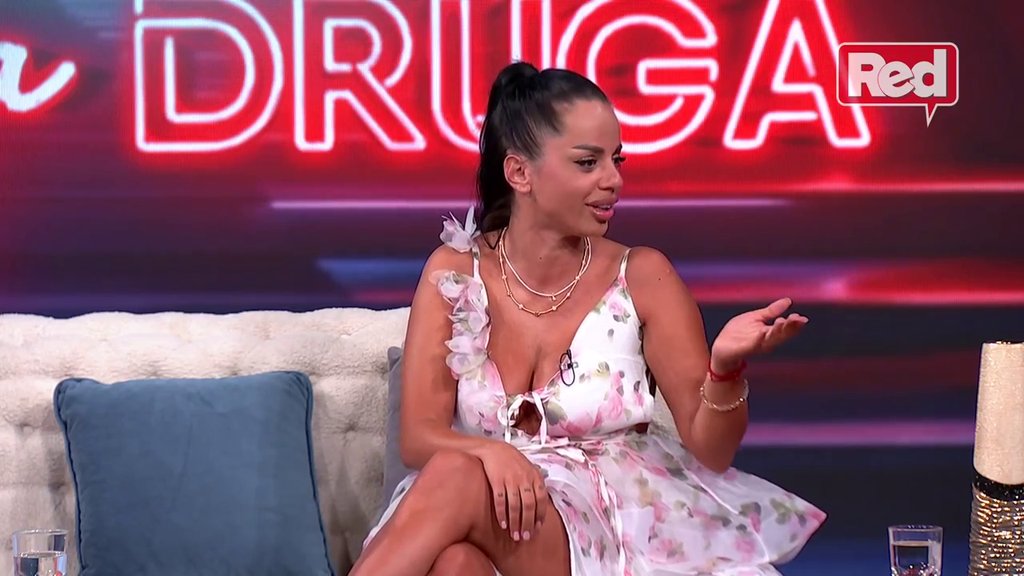 Raspala sam se, sela na pod i plakala: Dragana roni suze u emisiji, nikad iskrenije progovorila o odnosu sa Matorom! (VIDEO)