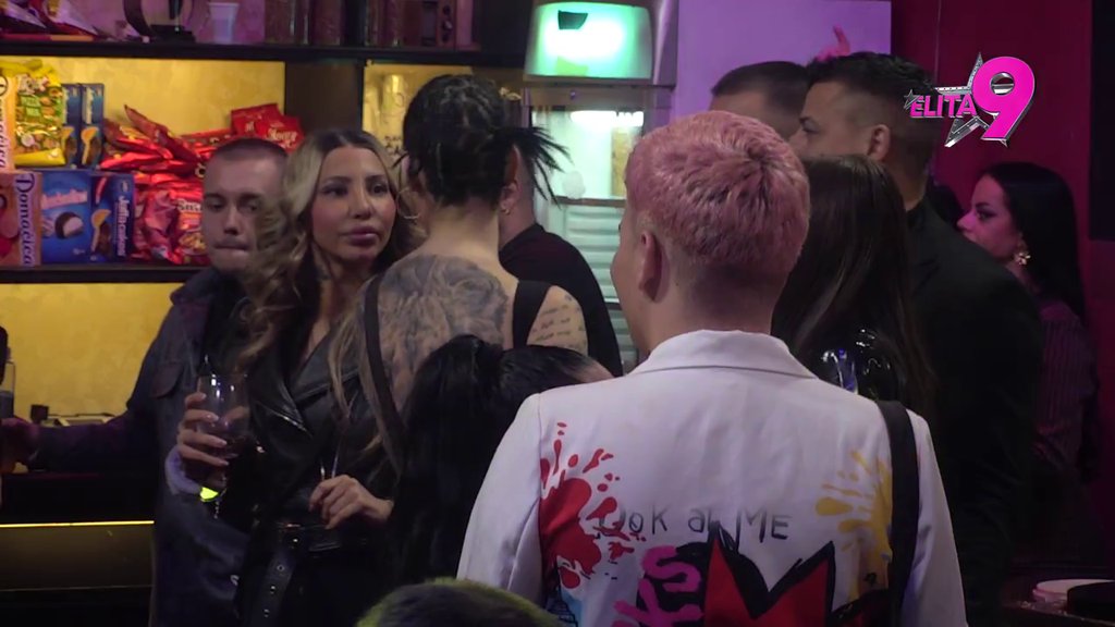 Aneli kreće u lov na Viktora: Mini tražila dozvolu da ga muva, ovo neće izaći na dobro! (VIDEO)