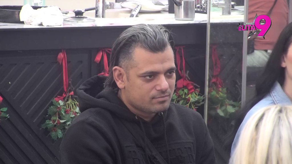 PRVO, PA BORA! Advokatica odmah na početku podele budžeta razapela Santanu, on uputio uvrede Ivi Stupar! (VIDEO)