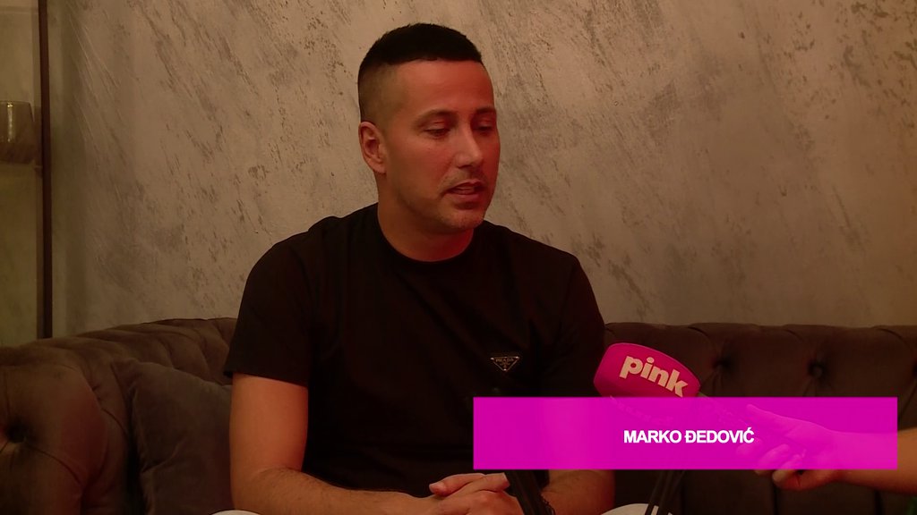 ĆERKA JOJ IMA SKORO PET GODINA, A NIJE JE VIDELA TRI! Marko Đedović zasukao rukave, pa osuo rafal po majčinstvu Aneli i Site, a onda se osvrnuo na Groficu: LUDA BABA VRAČARA! (VIDEO)
