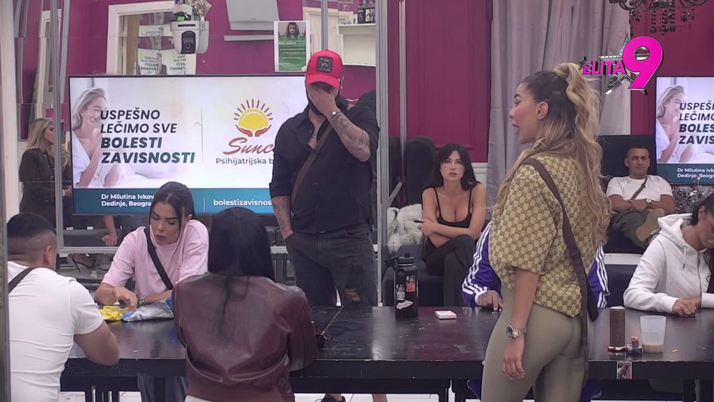 Moj otac je hteo da me odvoji od nje! Luka zagrmeo na Aneli, pa sa knedlom u grlu pričao o svom odnosu sa Đukićem: Razočaran sam u tebe (VIDEO)