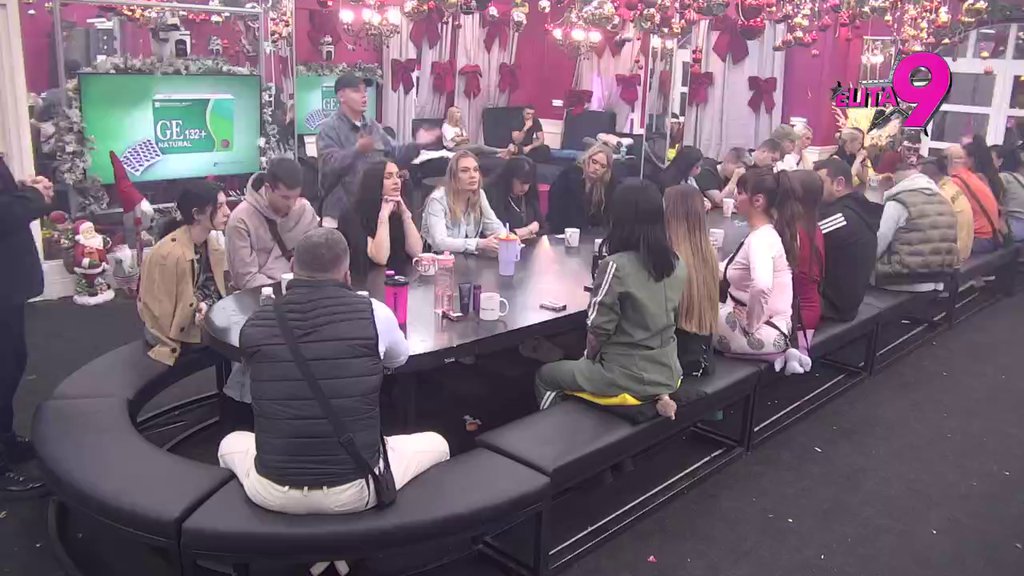 Krmači treba vepar da je oplodi kako treba: Maja i Miljana podivljale, čašćavaju se gnusnim uvredama! Asmin zakuvao čorbu kao nikad pre (VIDEO)