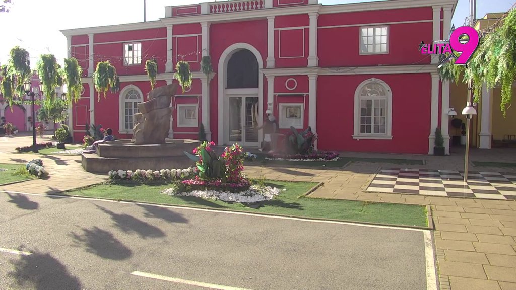 JE L' TREBA DA BACIM POSTELJINU KAD RASKINEM SA ŽENOM? Asmin i Dača ponovo ogovarali Aneli, Alibabu je interesovalo OVO! (VIDEO)