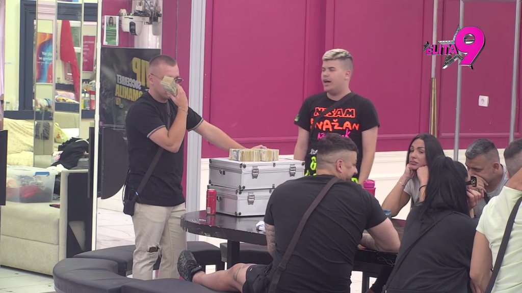 Šok saznanja o Urošu Staniću: Borio se za život kao dete, zbog dve ozbiljne operacije srca mogao je da UMRE! (VIDEO)