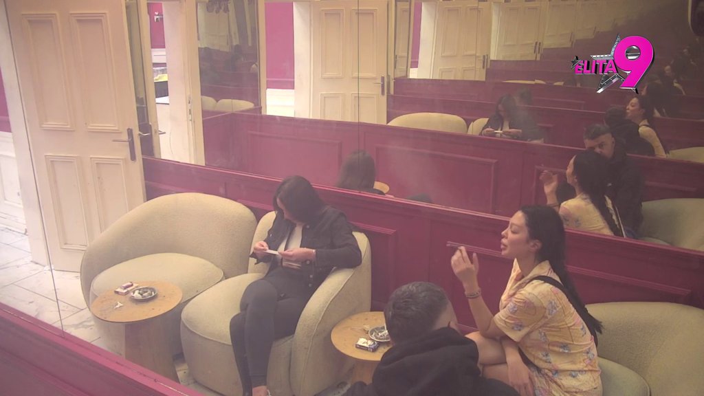 Čačkali su mečku, dobiće mečku: Maja i dalje divlja zbog Sofijinog ogovaranja, najavila kompletni haos (VIDEO)