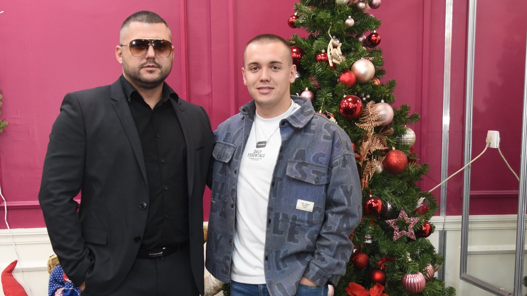 U 2026. GODINU ULAZE NA RATNOJ NOZI! Dačo i Asmin nekada saborci, danas totalni stranci (FOTO)