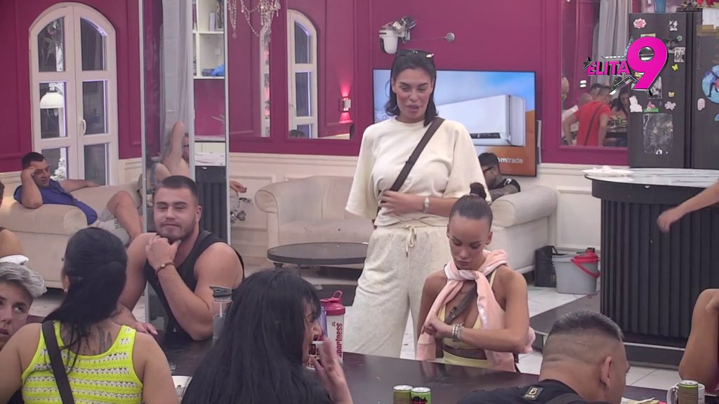 Hteo si da obeščastiš lavicu, ali nije glupa: Dača sasuo Đukiću surovu istinu u lice, on ostao nem! (VIDEO)