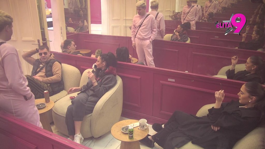 SVAKI PUT ME ZAKINEŠ! Maja Marinković napravila dramu kad je shvatila da joj Uroš iz prodavnice nije doneo OVO! (VIDEO)