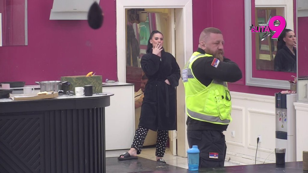 Uzela moj otpad, nisam ljubomorna na Grdanu: Boginja i Sandra ratuju oko Filipa kao da je od zlata, obezbeđenje ih prati u stopu! (VIDEO)